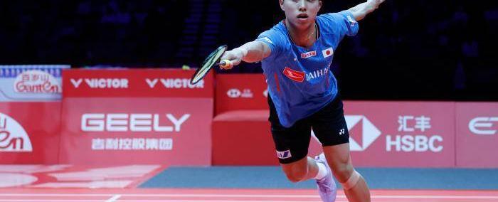 世(shì)羽联世(shì)巡賽(sài)总決(jué)賽(sài)：中(zhōng)国选手石宇(yǔ)奇晋级四强