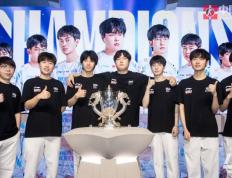 2025LPL总决赛：BLG捧起银龙杯，knight获得FMVP，收(shōu)获职业生涯第六个LPL冠军