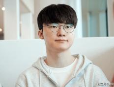 LOL官方再次(cì)发文强調(diào)，faker就是传奇选手，地位无人(rén)能撼动
