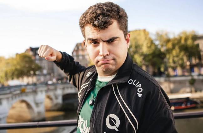 【一竞技1JingJi】LOL：S15首位被(bèi)拳头制(zhì)裁(cái)的选手诞生