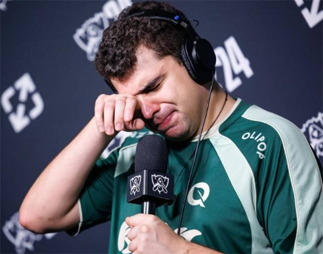 【一竞技1JingJi】LOL：S15首位被(bèi)拳头制(zhì)裁(cái)的选手诞生