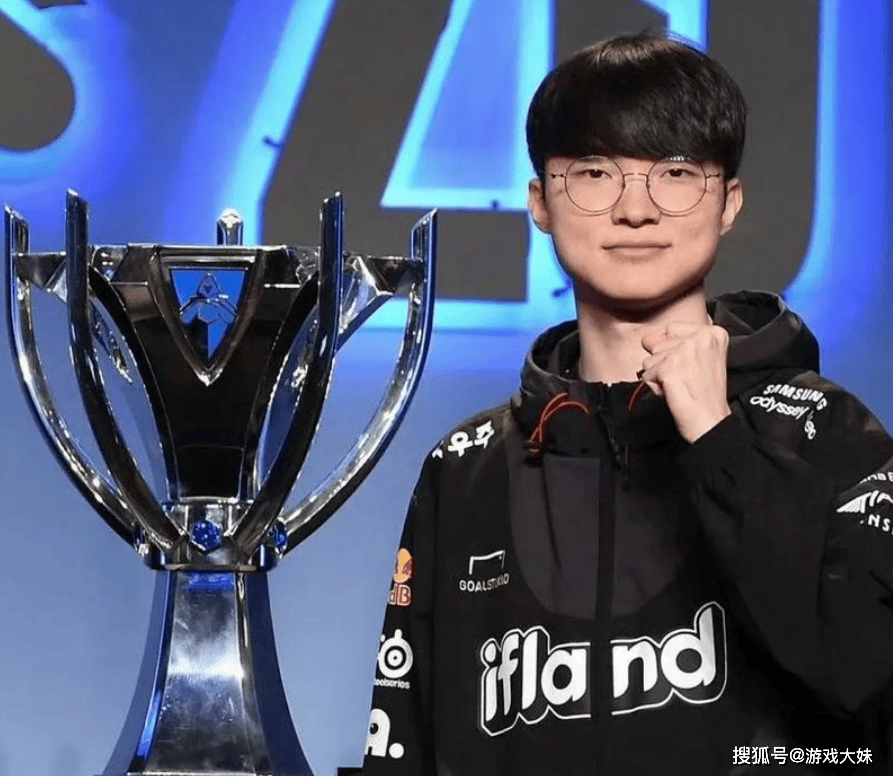 LOL官方再次(cì)发文强調(diào)，faker就是传奇选手，地位无人(rén)能撼动