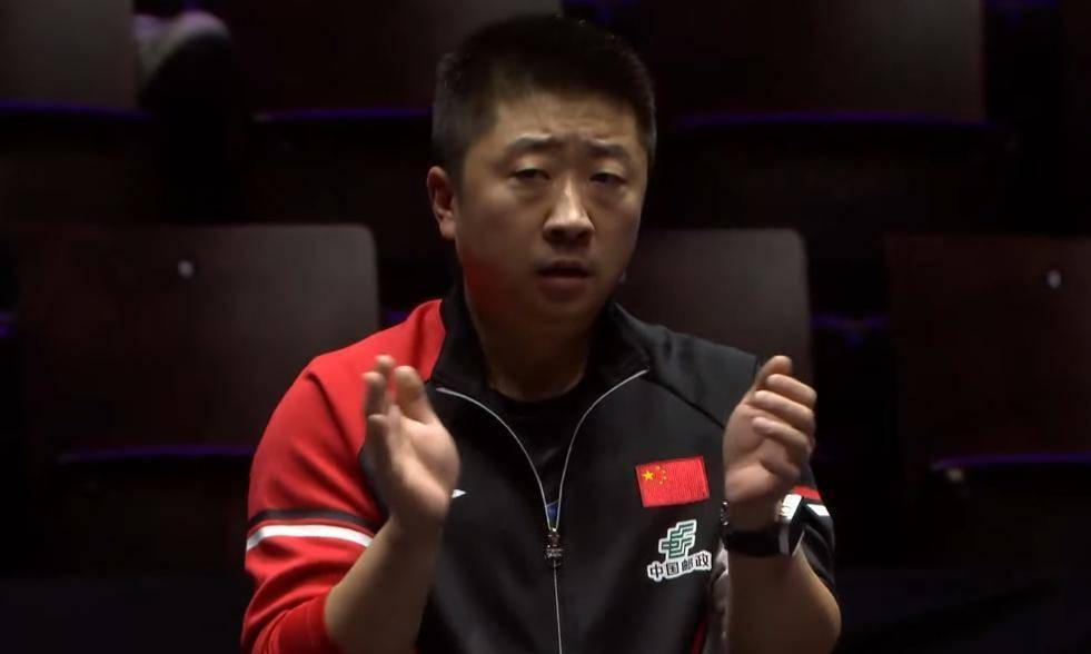 突发！早田希娜忽然暂停比赛，手(shǒu)指球童抗议