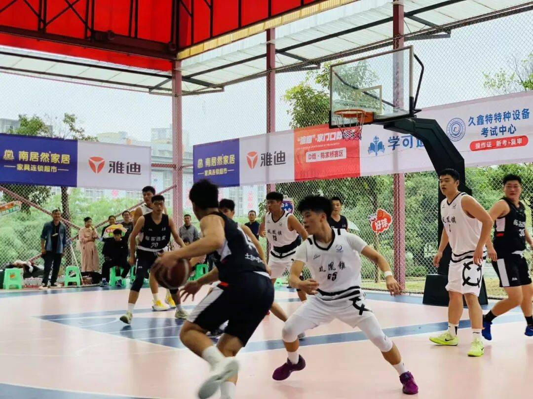 定(dìng)格精(jīng)彩(cǎi)！“渝超”·家门口(kǒu)赛事超燃集锦！