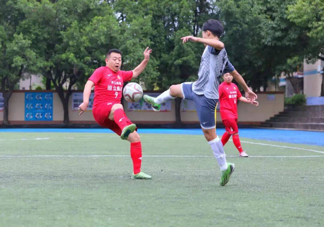 定(dìng)格精(jīng)彩(cǎi)！“渝超”·家门口(kǒu)赛事超燃集锦！