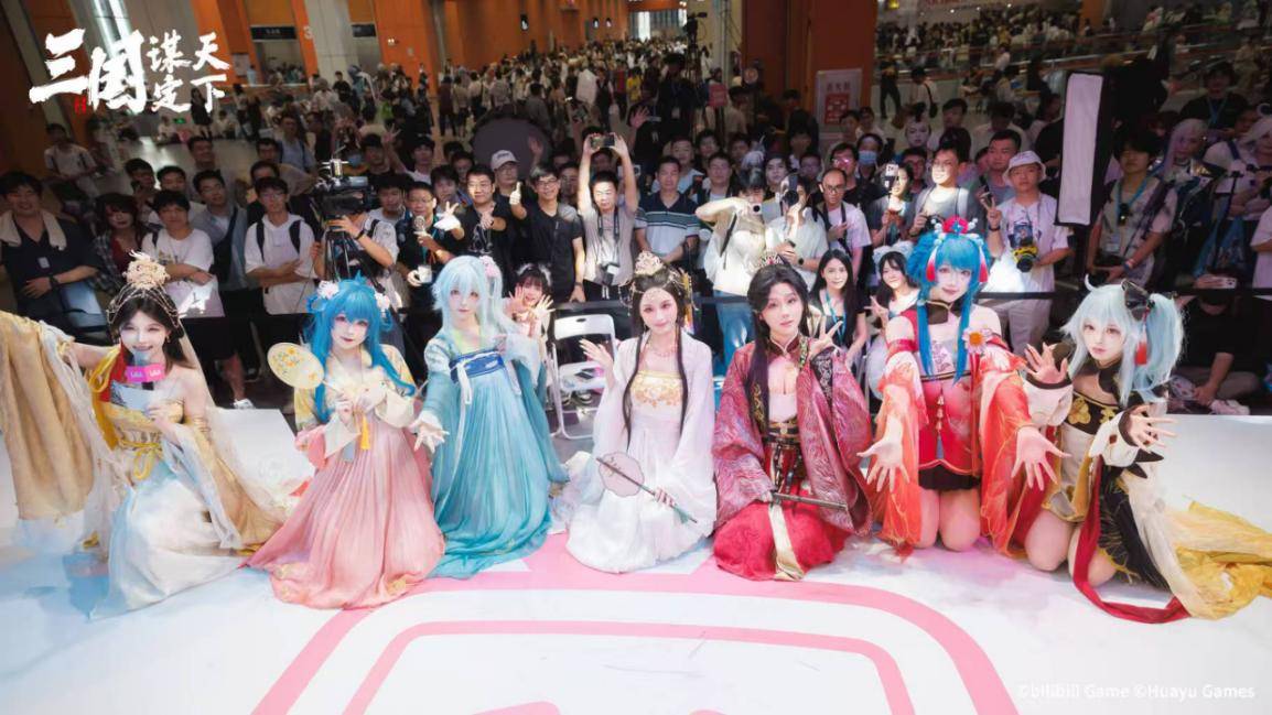 LOL新乱斗刚上线？这款三(sān)国新服福利更(gèng)炸裂