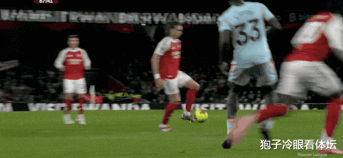 英超：阿森纳2-0布伦特福德(dé)5分(fēn)领跑 梅里諾(nuò)傳(chuán)射萨卡(kǎ)补刀 赖斯伤退