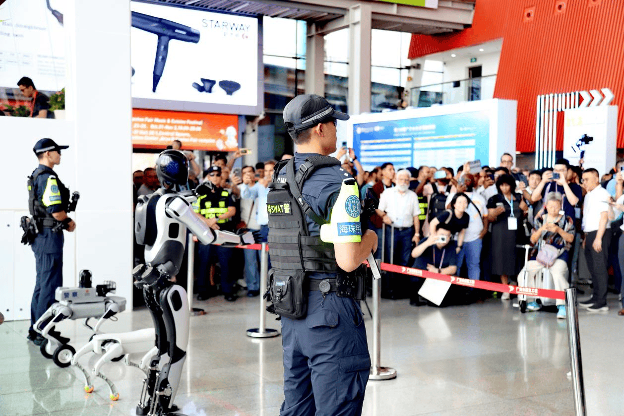 安防(fáng)“黑科技”上(shàng)线！广州智(zhì)慧警务护航广交会