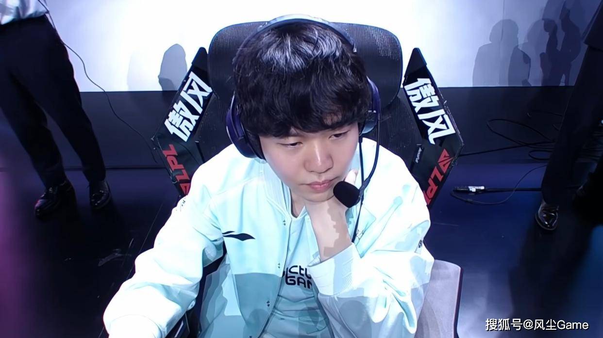 LOL十年賽(sài)事博主退网！LCK賽(sài)前整(zhěng)活：用河蟹(xiè)预測(cè)比(bǐ)賽(sài)结果